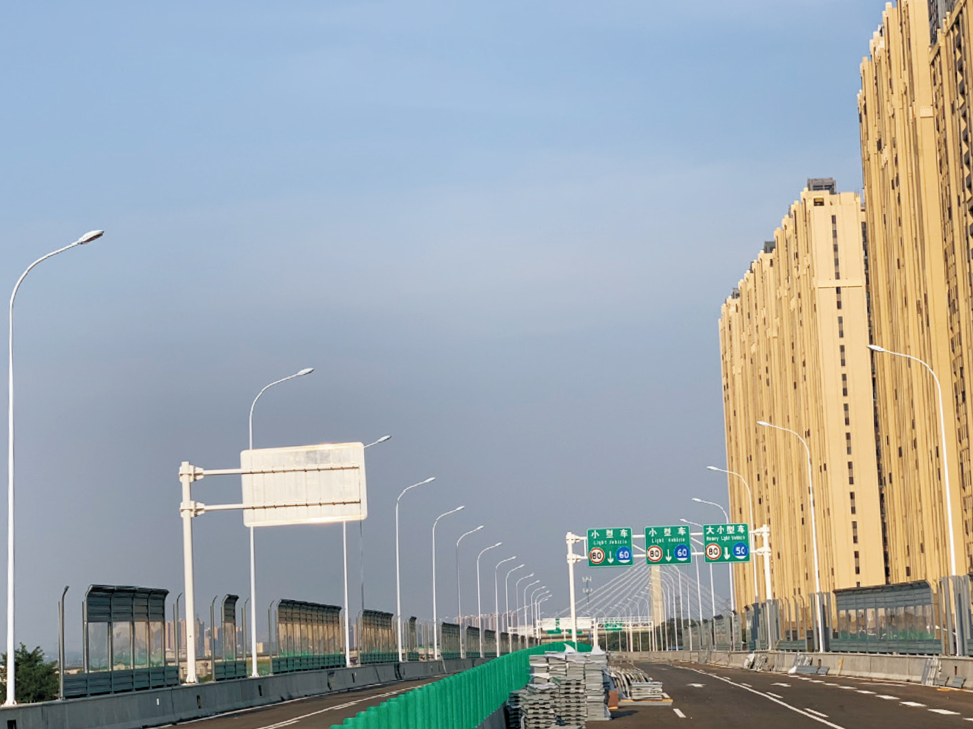 长沙市湘府路大桥及快速化车道照明工程.jpg